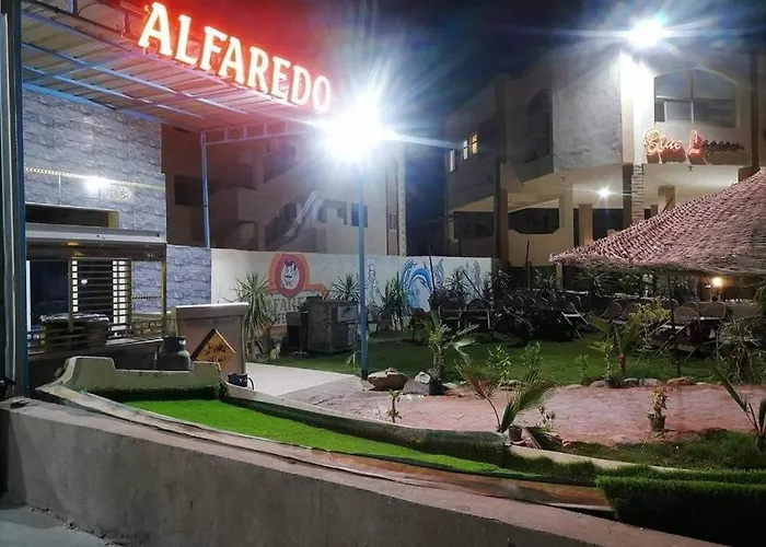 شالية غرفتبن وصالة وحمام ومطبخ مفتوح وتراس Apartment *