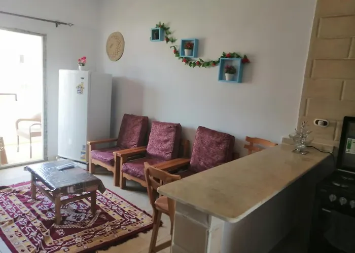 شالية غرفتبن وصالة وحمام ومطبخ مفتوح وتراس Apartment Ras Sedr