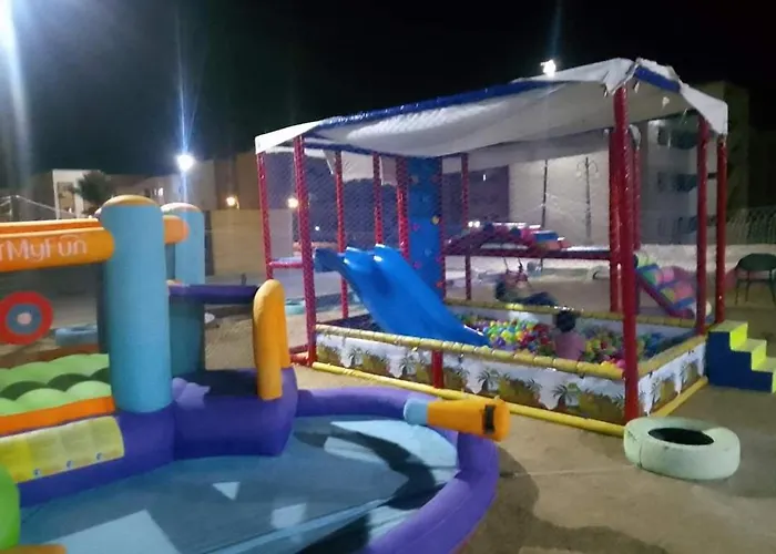 شالية غرفتبن وصالة وحمام ومطبخ مفتوح وتراس Apartment