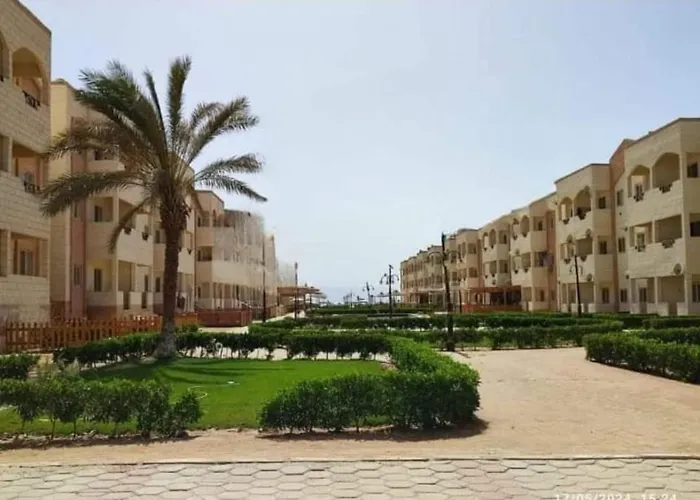 شالية غرفتبن وصالة وحمام ومطبخ مفتوح وتراس * Ras Sedr
